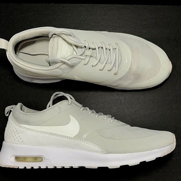 Nike Air Max Thea White Women Size 9.5 Rare White Swoosh - Picture 1 of 10